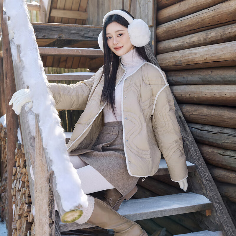 坦博尔 女士轻量户外羽绒服防泼水易去污面料秋冬百搭保暖外套 243.8元（需用券）